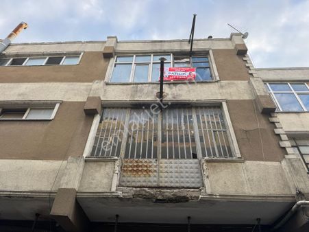 Mollateam Eyüp Ramide 50 M2 Satılık Atölye