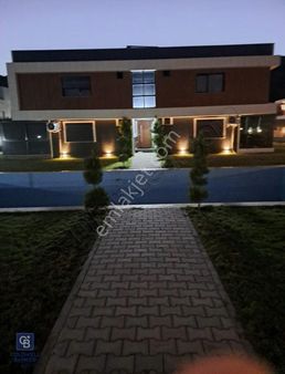 İzmir Dikili Çandarlı'da Eşyalı 1+1 Fırsat Daire