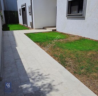 Turgutreis'te Deniz Ve Şehir Manzaralı Villa