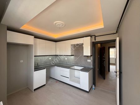 İzmir Buca Göksu Mah Satılık 3+1 Doğalgazlı Sıfır Tadilatlı Daire