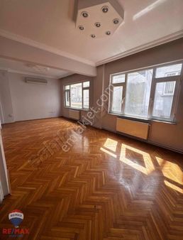 Biga'da 1+1 Daire Fiyatına Satılık 3+1 160 M2 Daire