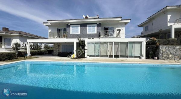 Soğucak'da 3+1 Fırsat Satılık Villa