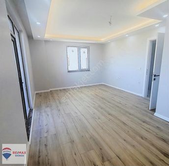 Havuzlu Sitede Sıfır Kiralık Daire