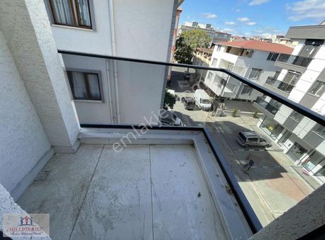 Atatürk Mahallesinde 3+2 Sıfır Teraslı Üst Dubleks