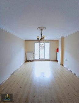 Büyük Ve Geniş Daire İsteyenler İçin Kaçırılmayacak Fırsat