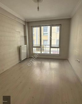 Kurtuluş Mahallesi Asansörlü,balkonlu Geniş 1+1 Satılık Daire