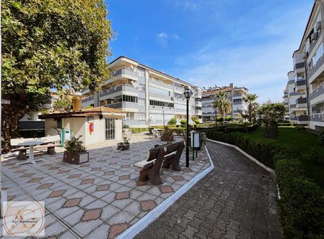 Arya'dan Doktorlar Sitesi Mevkii 3+1 Arakat Doğalgazlı Daire