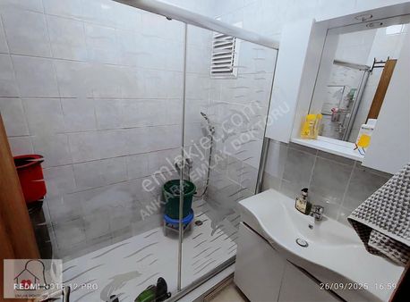 Arasta Çarşısı Karşısında Merkezde Geniş 3+1 Bakımlı Daire