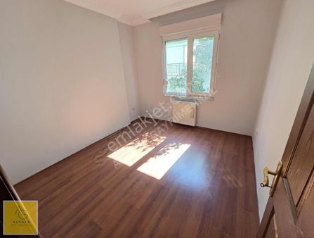 Alkaya'dan Suadiye Minibüs Cd Yakın Satılık 4+1 Boş Daire