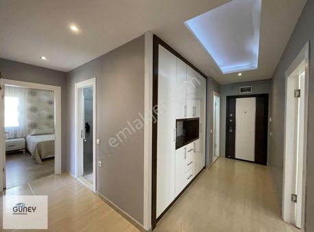 Güney,densatılık Soli Civarı Site İçerisinde Doğalğazlı Lüxdaire