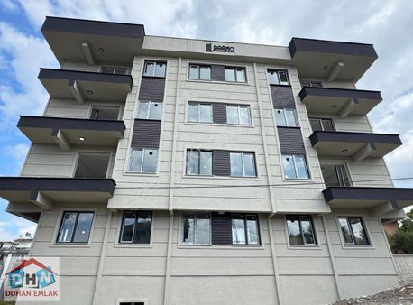 Duhan Emlaktan Tavşanlıda Bahçe Kullanımı Yüksek Giriş 2+1 Daire