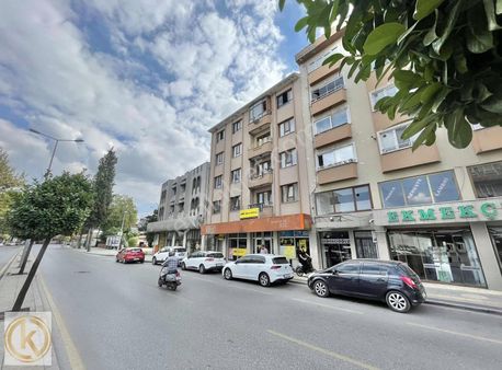 Kaymak Emlaktan Çukurahmediyede 3+1 130 M2 Eşyalı Satılık Daire