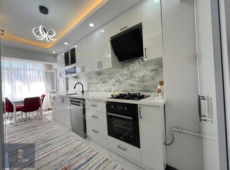 Evinbizde Gayrimenkul █ Şık Tasarımlı 3+1 Katta Fırsat Daire!!!