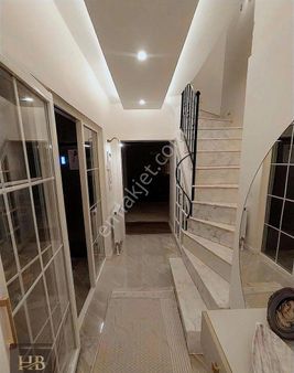 Çetinlerden Polatlının Önde Gelen Mahallesinde Bahçeli Villa