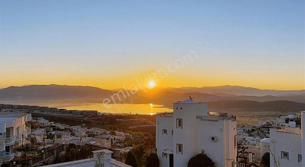 Bodrum Adabükü Turkuaz Sitesi Deniz Manzaralı 2+1daire