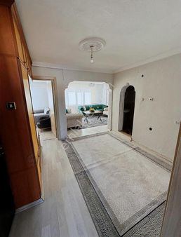 Kiralık ..adnan Menderes Bulvarında 3+1 Eşyalı