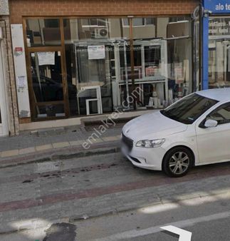 Beşevler Metro Durağının Üstünde Kiralık Dükkan