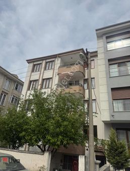 Liva'dan Plevne Mahallesinde Cadde Üzerinde 3+1 Satılık Daire