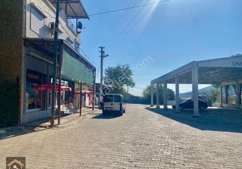 Günay Emlak'tan İzmir Torbalı Taşkeşik Köyü Merkezinde Satılık Köy İçi 600 M2 Arsa