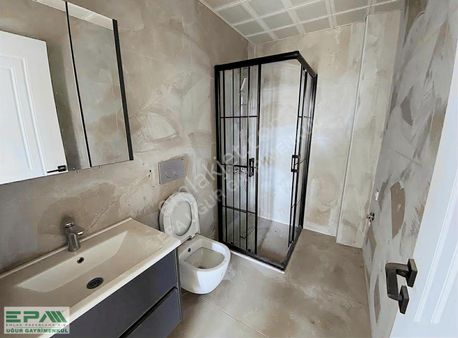 Epa Uğur'dan Valilik Yanı Corner Plaza'da Kiralık Büro & Ofis