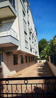 Güzeloba Havuzlu Sitede Ara Kat 2+1 Gd 90m2 Otopark Kupon Daire