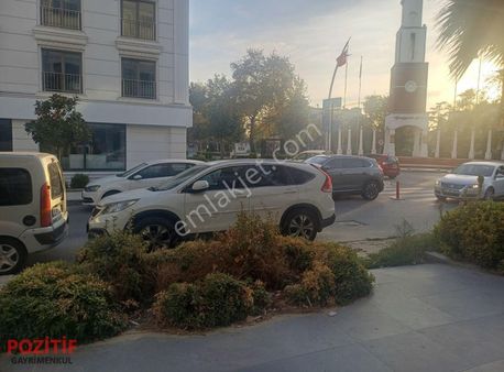 Büyükçekmece Fatih Mahallesi Adnan Kahveci Caddesi İşyeri