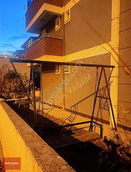 Kupon Çayırova Emek Mahallesinde Satılık Geniş Satılık 2+1 Daire