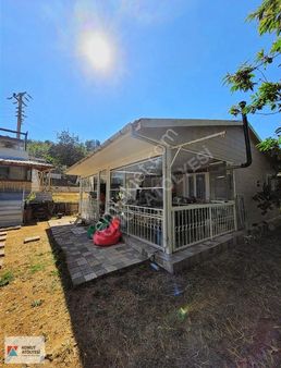 Sapanca Memnuniye Mah. 850m2 Üzerinde Evler Bulunan Fırsat Arsa