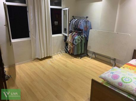 Pirireis Mahallesinde Satılık 2+1 Satılık Daire