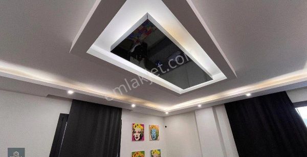 Balıkesir Burhaniye Cumhuriyet Mahallesi.nde 3+1 Sevda Emlaktan Satılık Tır