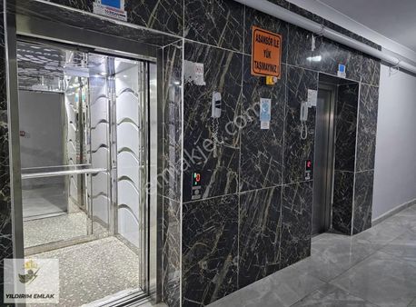 Yıldırım Emlak'tan Şehitlikte Site Icınde 4+1 Otoparklı Daire