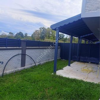 Karasu Aziziye Mah. Site İçi 2+1 Müstakil Bahçe Kullanımlı Köşe Konumda Satılık Sıfır Villa