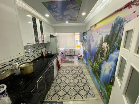 Karakaya Mahallesi'nde Cadde Üzeri 3+1 Daire!