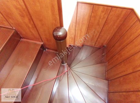 Satılık 5+1 İçi Yapılı Dayalı Döşeli Eşyalı Yakínca Villaları