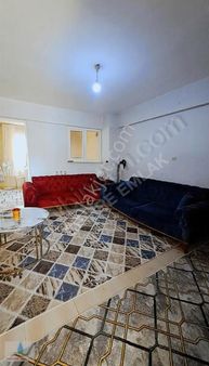 Denizli Karşıyaka Mahallesinde 3 Katlı Müstakil Fırsat Ev