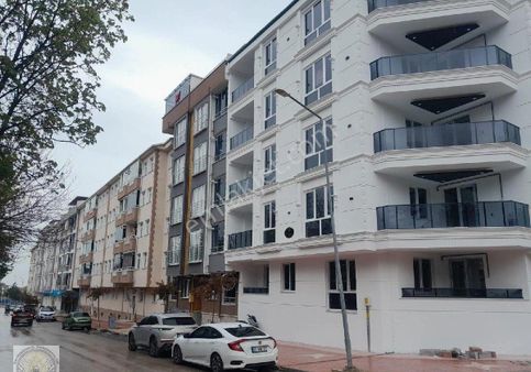 Yuvam Emlaktan Lise Caddesinde Satılık 3+1 Anahtar Teslim Daireler