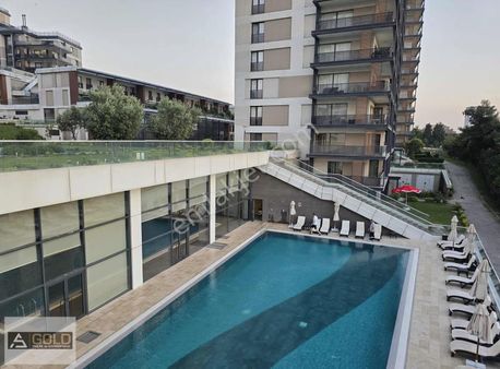 Küçükçekmece Cennet Koruevleri Göl Manzaralı Boş Güncel