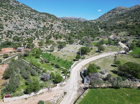 Joker: Marmaris Taşlıca Yol Cepheli Karavana Uygun Tarla