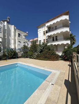 Antalya Belek'te Havuzlu Sitede Satılık Dubleks 3+1 Yazlık