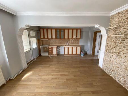 Dağlı Gayrimenkul’den Ayvalık Altınova’da 3+1 Fırsat Daire