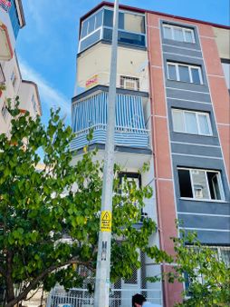 Yunusemre Uncubozköy Mh Satılık 3+1//120m2 //4 Kat Önüacık Daire