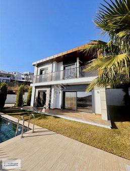 Bodrum Yalıkavak Marinaya 5 Dk Özel Havuzlu 3+1 Müstakil Villa