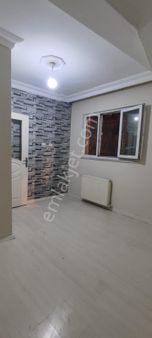 Esenyurt Necip Fazıl Kısakürek Mahallesi'nde 2+1 Kiralık Bahçe Katı