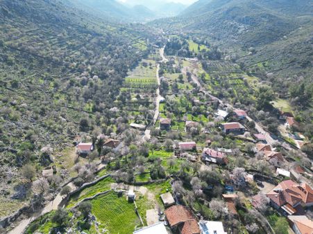 Joker: Marmaris Taşlıca Köy İçi Mevkisinde Yatırım İçin İdeal Tarla