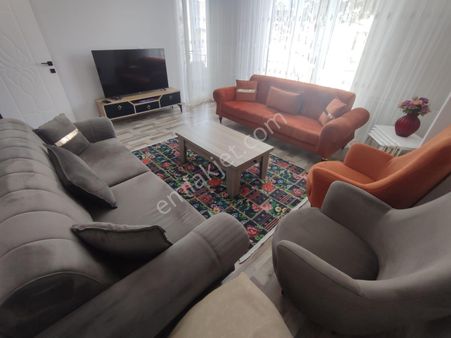 Balikesir Edremit Cumhuriyet Mahallesi Üçgen Park Mevkii Satilik Kullanışlı Daire