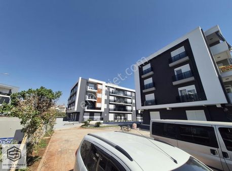 Sıfır Bina Havuzlu Kiralık Daire