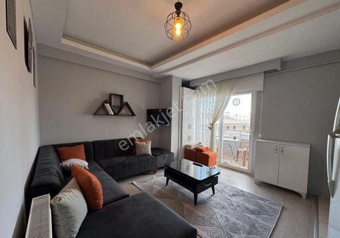 Körfez Mah. Tramvaya Yakın Eşyalı Kiralık 1+1 Daire