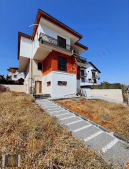 Sağlam'dan Sıfır Ultra Lüks Tripleks Villa