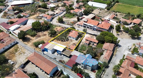 Akhisar Beyoba'da 903 M² Arsa Üzerinde Satılık Müstakil Ev