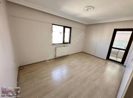 Atatürk Mah Merkezde Vatan Caddesinin Dibi Asansörlü Ara Kat 3+1